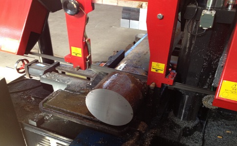 兴文卧式带锯床加工时出现明显振荡如何排查？